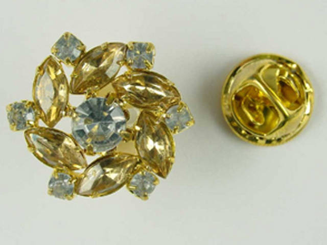 Brooch rhinestone